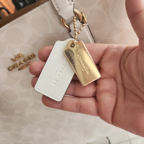 Coach white bag. Beautiful bag - Picture 3 of 12